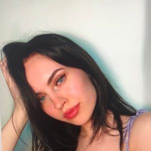 Meet your Posher, Michaela